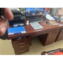 办公桌